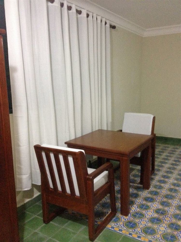 Hotel La Cretonne Les Cayes Luaran gambar